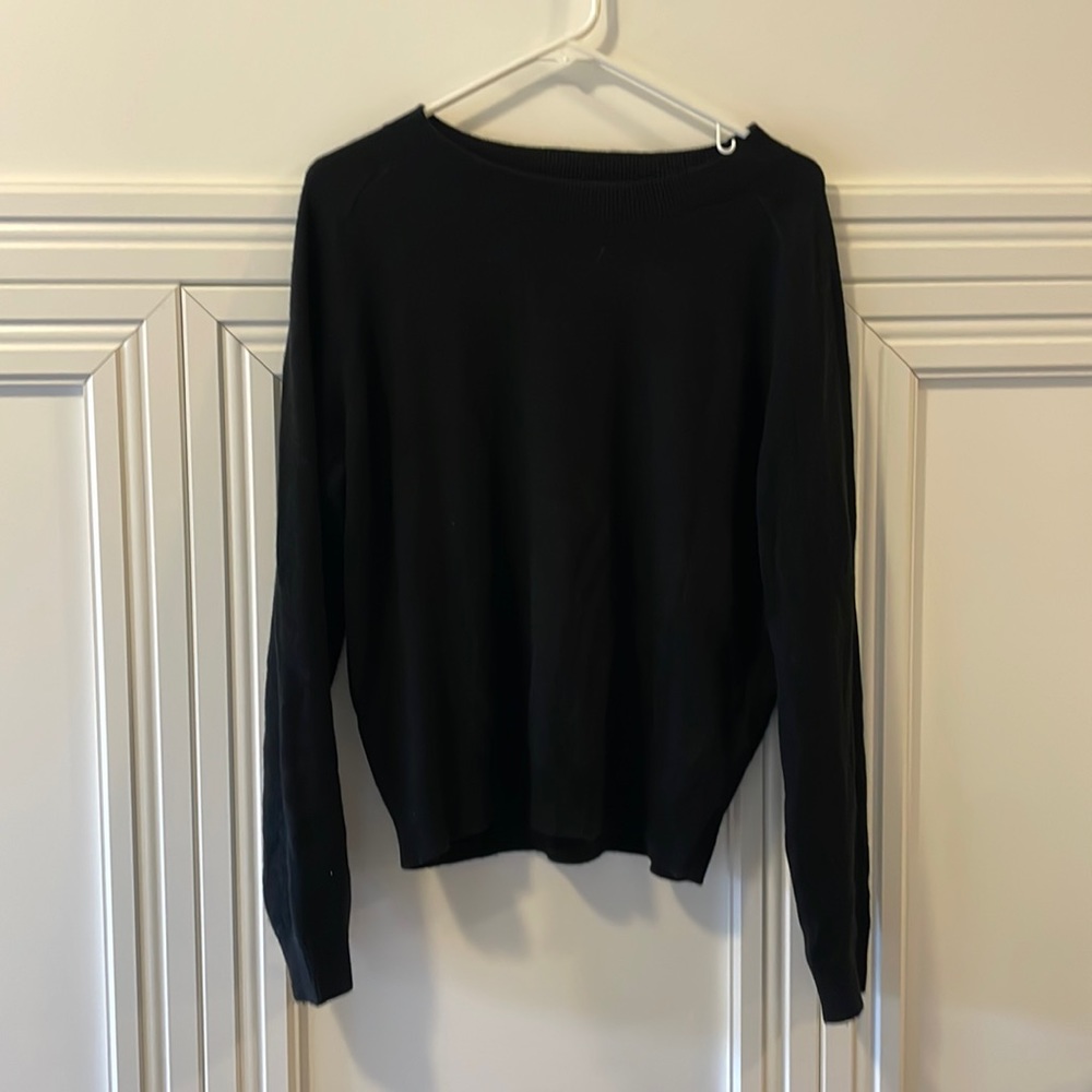 Vince size medium black sweater